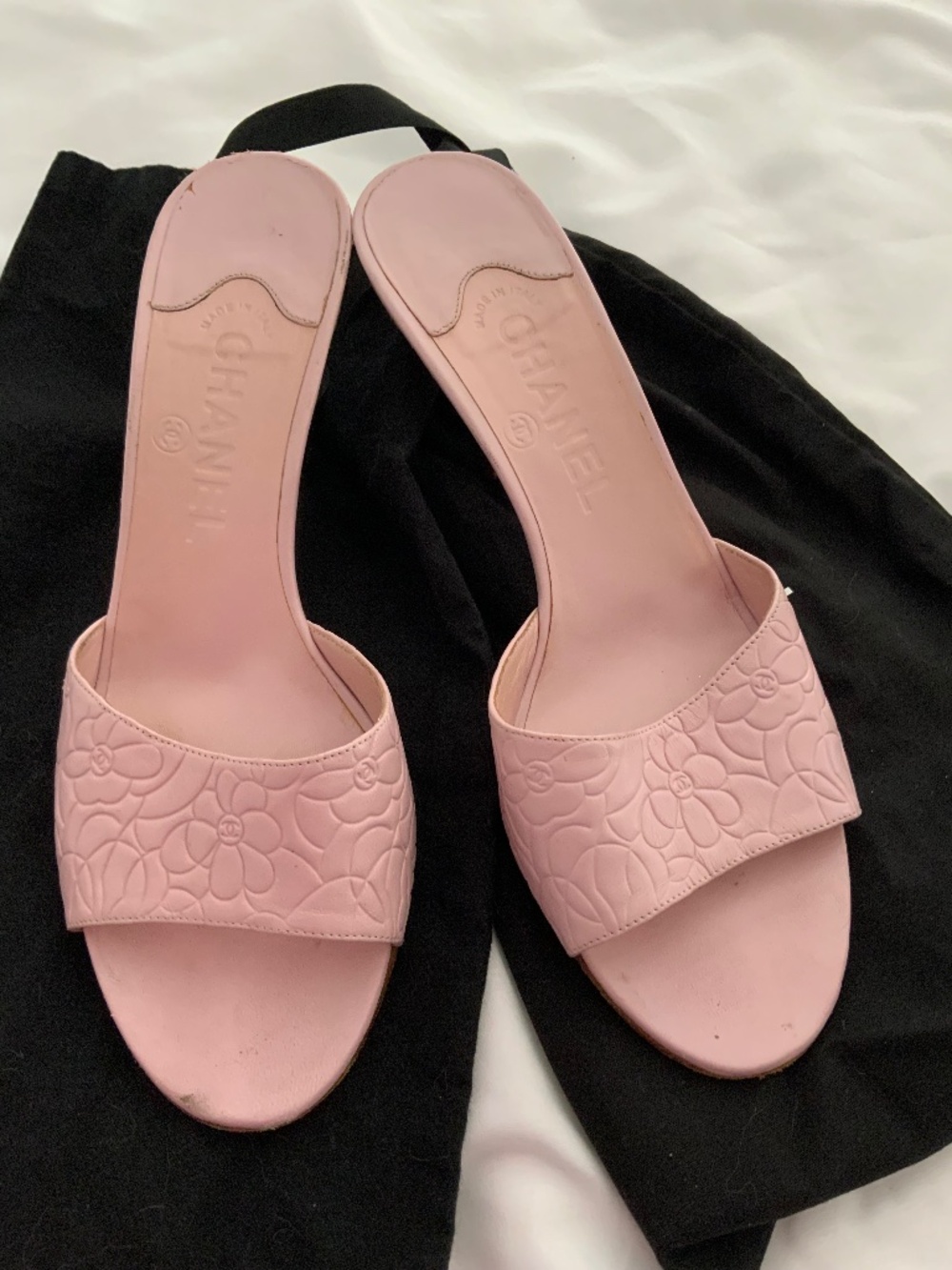 Authentic Vintage Chanel Pink Embossed Slip on Shoes Princess Heels 39 Preloved